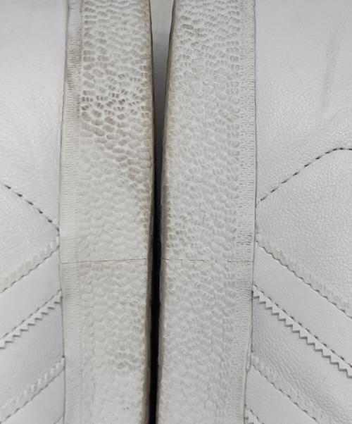 adidas（アディダス）adidas (アディダス) スニーカー ホワイト サイズ:27.5cmの古着・服飾アイテム
