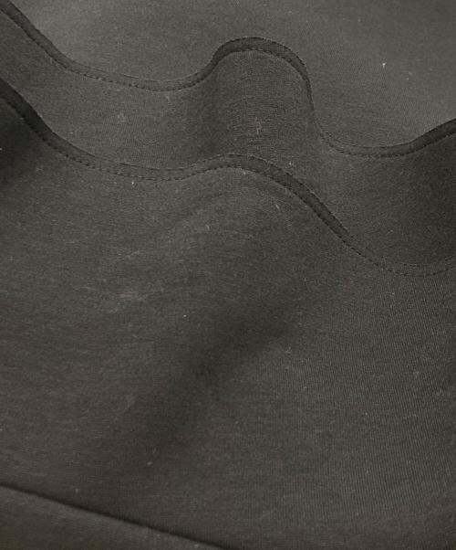 YORI（ヨリ）YORI (ヨリ) ボンディングロングジレ ブラック サイズ:FREEの古着・服飾アイテム