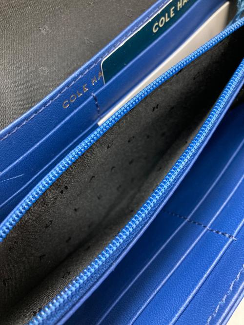 COLE HAAN（コールハーン）COLE HAAN (コールハーン) ベンソン スマートフォン クロスボディ ブルーの古着・服飾アイテム
