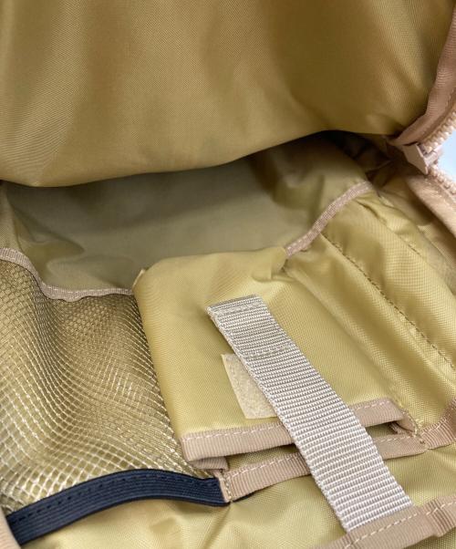 F/CE.（エフシーイー）F/CE. (エフシーイー) SATIN TRAVEL BP ベージュの古着・服飾アイテム