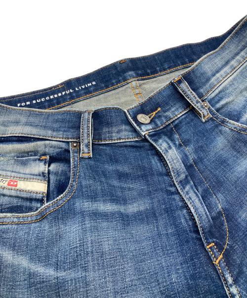 DIESEL（ディーゼル）DIESEL (ディーゼル) デニムパンツ インディゴ サイズ:32/30の古着・服飾アイテム