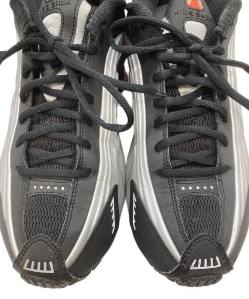 NIKE（ナイキ）NIKE (ナイキ) SHOX R4 シルバー サイズ:27の古着・服飾アイテム