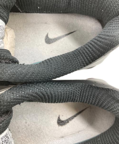 NIKE（ナイキ）NIKE (ナイキ) SHOX R4 シルバー サイズ:27の古着・服飾アイテム