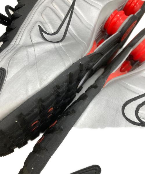 NIKE（ナイキ）NIKE (ナイキ) SHOX R4 シルバー サイズ:27の古着・服飾アイテム