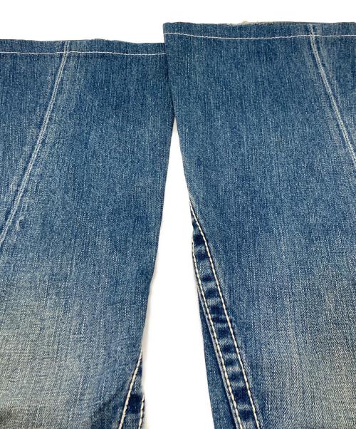TRUE RELIGION（トゥルー レリジョン）TRUE RELIGION (トゥルー レリジョン) JOEY BIG T フレアデニム インディゴ サイズ:24の古着・服飾アイテム