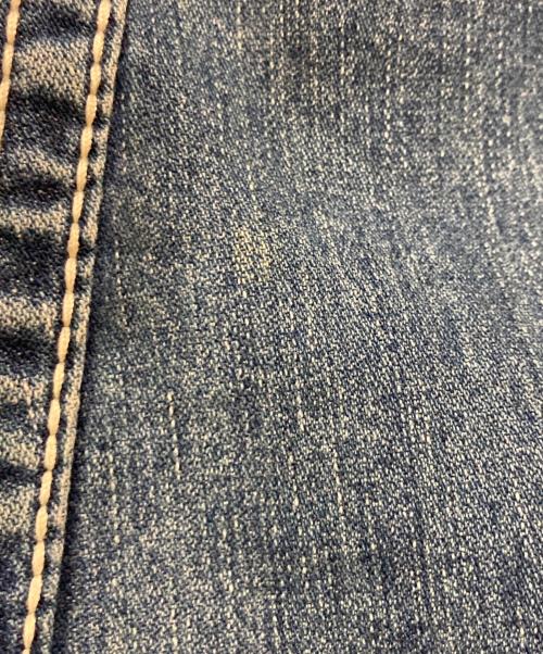 TRUE RELIGION（トゥルー レリジョン）TRUE RELIGION (トゥルー レリジョン) JOEY BIG T フレアデニム インディゴ サイズ:24の古着・服飾アイテム