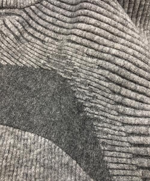 Charlie Constantinou（チャーリーコンスタンティノー）Charlie Constantinou (チャーリーコンスタンティノー) Intarsia-Knit Hoodie グレー サイズ:Sの古着・服飾アイテム