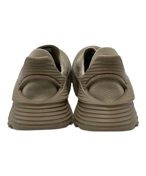 HOKAONEONE（ホカオネオネ）HOKAONEONE (ホカオネオネ) RESTORE TC ベージュ サイズ:24の古着・服飾アイテム