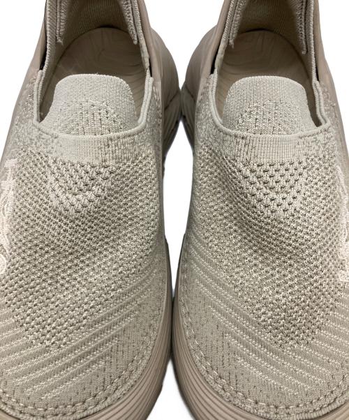 HOKAONEONE（ホカオネオネ）HOKAONEONE (ホカオネオネ) RESTORE TC ベージュ サイズ:24の古着・服飾アイテム