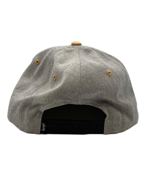 stussy（ステューシー）stussy (ステューシー) キャップ グレー×ブラックの古着・服飾アイテム
