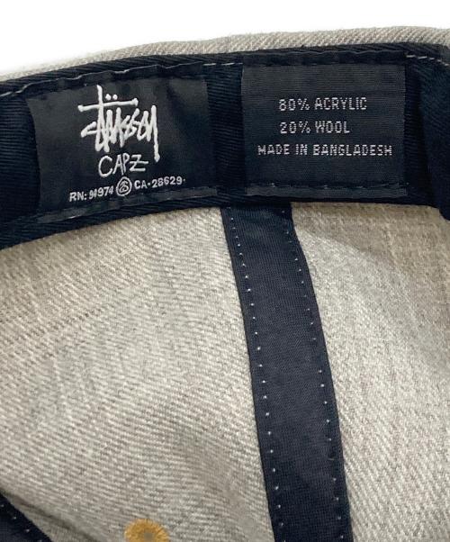 stussy（ステューシー）stussy (ステューシー) キャップ グレー×ブラックの古着・服飾アイテム