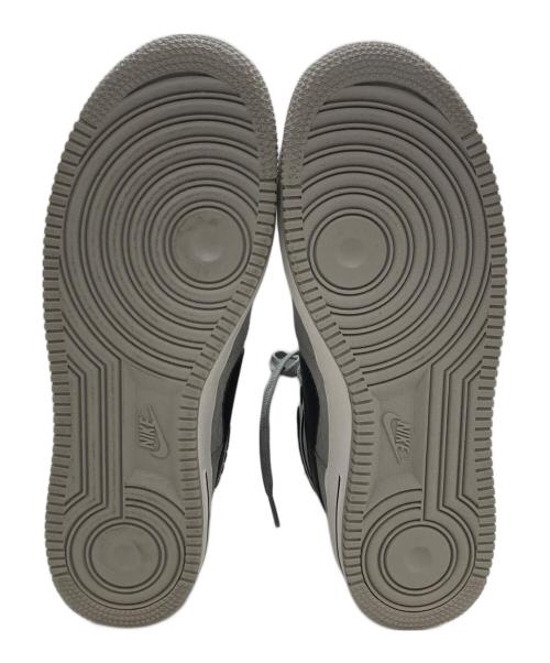 NIKE（ナイキ）NIKE (ナイキ) スニーカー グレー サイズ:27.5の古着・服飾アイテム
