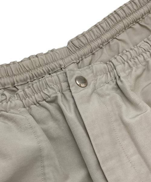YAECA（ヤエカ）YAECA (ヤエカ) ショートパンツ アイボリー サイズ:Lの古着・服飾アイテム