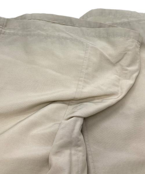 YAECA（ヤエカ）YAECA (ヤエカ) ショートパンツ アイボリー サイズ:Lの古着・服飾アイテム