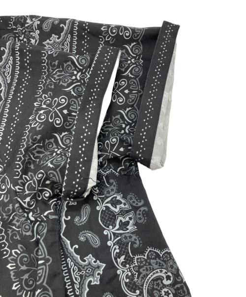 HIDE AND SEEK（ハイドアンドシーク）HIDE AND SEEK (ハイドアンドシーク) Bandana Pattern S/S Shirt ブラック サイズ:Lの古着・服飾アイテム