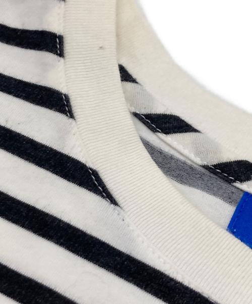 BLUE LABEL CRESTBRIDGE（ブルーレーベルクレストブリッジ）BLUE LABEL CRESTBRIDGE (ブルーレーベルクレストブリッジ) Tシャツ ホワイト×ネイビー サイズ:Ｍの古着・服飾アイテム