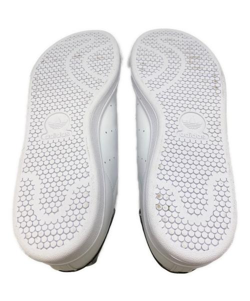 adidas（アディダス）adidas (アディダス) ローカットスニーカー ホワイト サイズ:27.5の古着・服飾アイテム