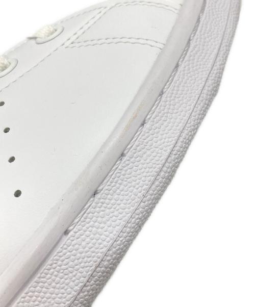 adidas（アディダス）adidas (アディダス) ローカットスニーカー ホワイト サイズ:27.5の古着・服飾アイテム