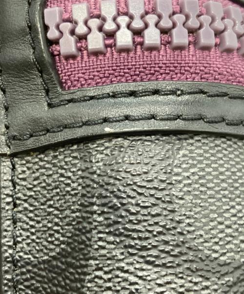 COACH（コーチ）COACH (コーチ) ダンボ ボディバッグ ブラックの古着・服飾アイテム