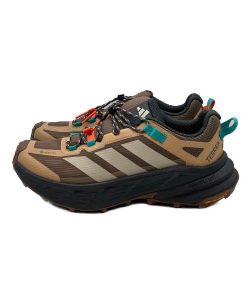 adidas（アディダス）adidas (アディダス) カジュアルシューズ テレックス フリーハイカー SL ブラウン サイズ:25.5の古着・服飾アイテム