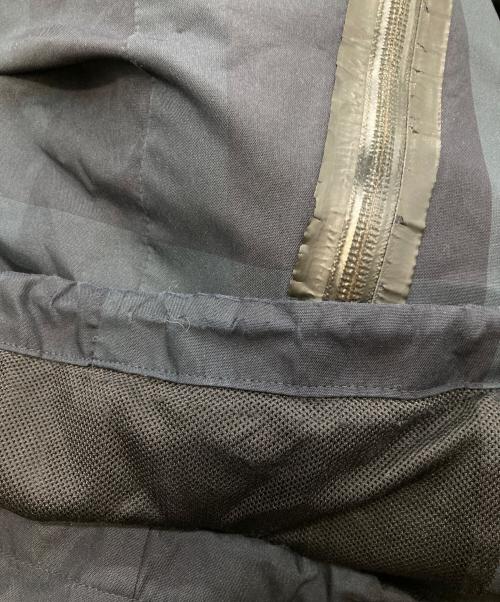 BLACK LABEL CRESTBRIDGE（ブラックレーベル クレストブリッジ）BLACK LABEL CRESTBRIDGE (ブラックレーベル クレストブリッジ) マウンテンジャケット ネイビー サイズ:Lの古着・服飾アイテム