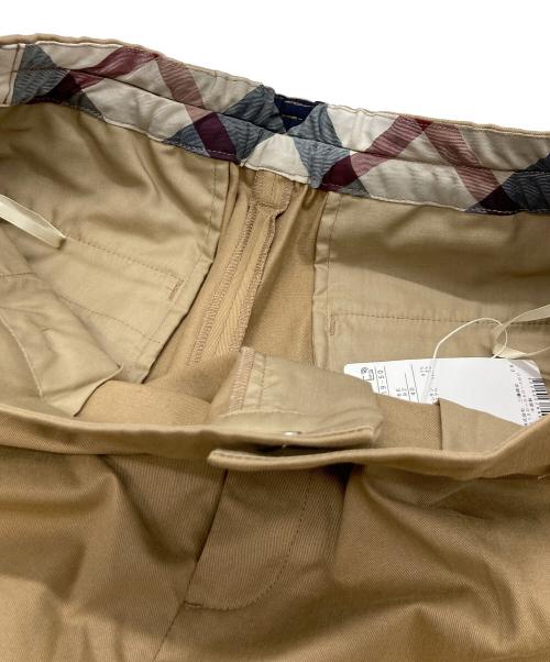 BLUE LABEL CRESTBRIDGE（ブルーレーベルクレストブリッジ）BLUE LABEL CRESTBRIDGE (ブルーレーベルクレストブリッジ) ワイドチノパンツ ベージュ サイズ:40の古着・服飾アイテム