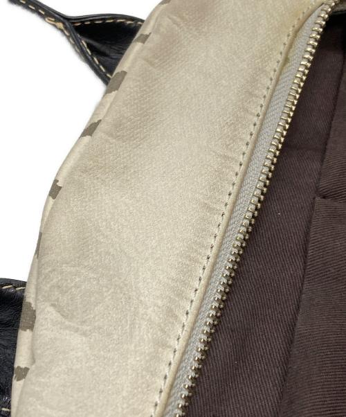 Vivienne Westwood（ヴィヴィアンウエストウッド）Vivienne Westwood (ヴィヴィアンウエストウッド) ヤスミンタイガー柄ハンドバッグ グレー×ブラックの古着・服飾アイテム