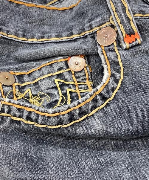 TRUE RELIGION（トゥルー レリジョン）TRUE RELIGION (トゥルー レリジョン) ブラックデニムフレアパンツ インディゴ サイズ:34の古着・服飾アイテム