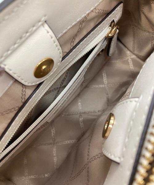 MICHAEL KORS（マイケルコース）MICHAEL KORS (マイケルコース) パドロック ハンドバッグ アイボリーの古着・服飾アイテム