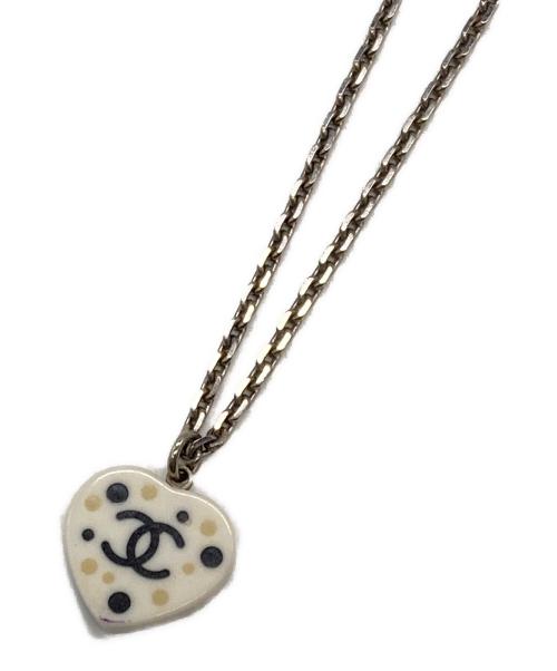CHANEL（シャネル）CHANEL (シャネル) ハート型CCペンダントネックレス シルバーの古着・服飾アイテム