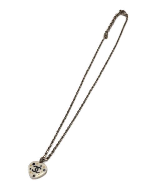 CHANEL（シャネル）CHANEL (シャネル) ハート型CCペンダントネックレス シルバーの古着・服飾アイテム