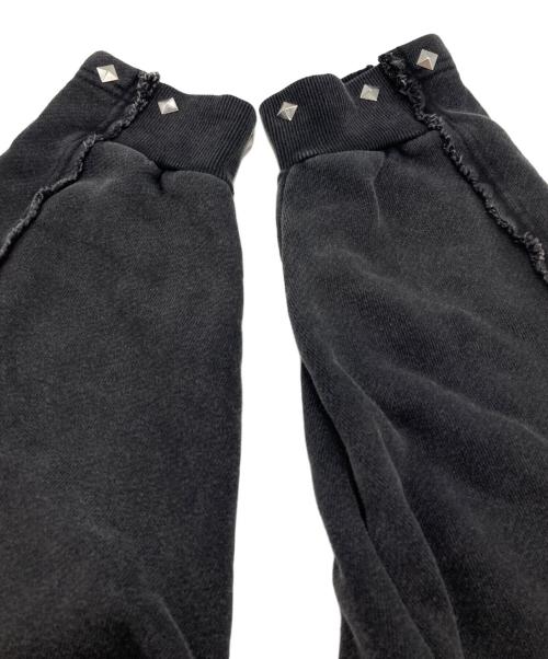 VI E DIT（ヴィエディット）VI E DIT (ヴィエディット) Shoulder Slit Studded Hoodie ブラック サイズ:2 未使用品の古着・服飾アイテム