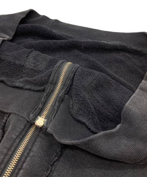 VI E DIT（ヴィエディット）VI E DIT (ヴィエディット) Shoulder Slit Studded Hoodie ブラック サイズ:2 未使用品の古着・服飾アイテム