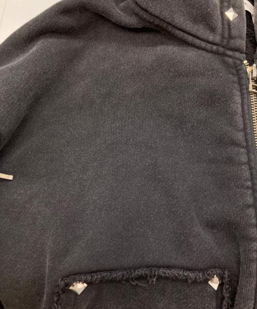 VI E DIT（ヴィエディット）VI E DIT (ヴィエディット) Shoulder Slit Studded Hoodie ブラック サイズ:2 未使用品の古着・服飾アイテム