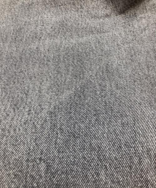 YLEVE（イレーヴ）YLEVE (イレーヴ) 13.5oz DENIM BAGGY FADE グレーの古着・服飾アイテム