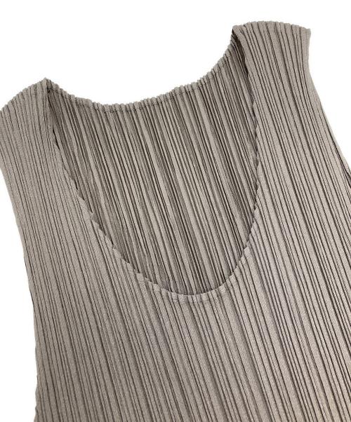 PLEATS PLEASE（プリーツプリーズ）PLEATS PLEASE (プリーツプリーズ) ノースリーブカットソー グレー サイズ:3の古着・服飾アイテム