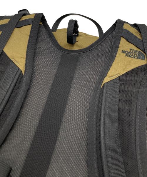 THE NORTH FACE（ザ ノース フェイス）THE NORTH FACE (ザ ノース フェイス) BASIN リュック カーキの古着・服飾アイテム