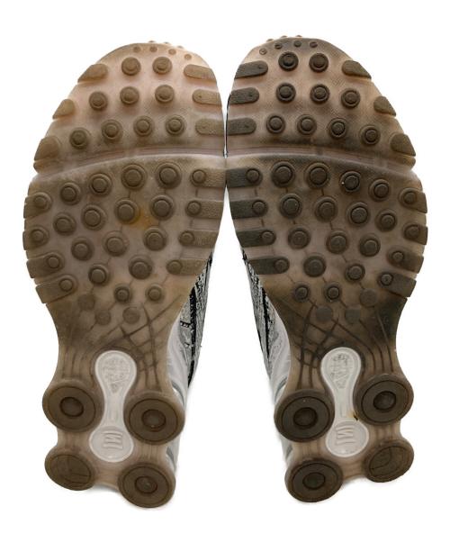 NIKE（ナイキ）NIKE (ナイキ) SHOX RIDE 2 WHITE/MTLC PLATINUM-BLACK-FLT GOLD ホワイト サイズ:26.5cmの古着・服飾アイテム