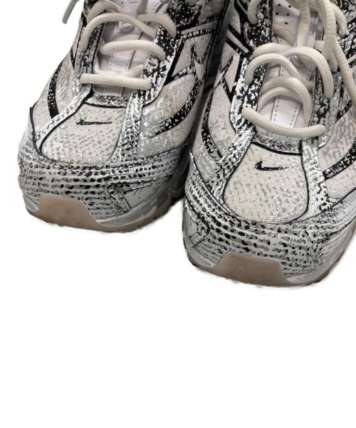 NIKE（ナイキ）NIKE (ナイキ) SHOX RIDE 2 WHITE/MTLC PLATINUM-BLACK-FLT GOLD ホワイト サイズ:26.5cmの古着・服飾アイテム