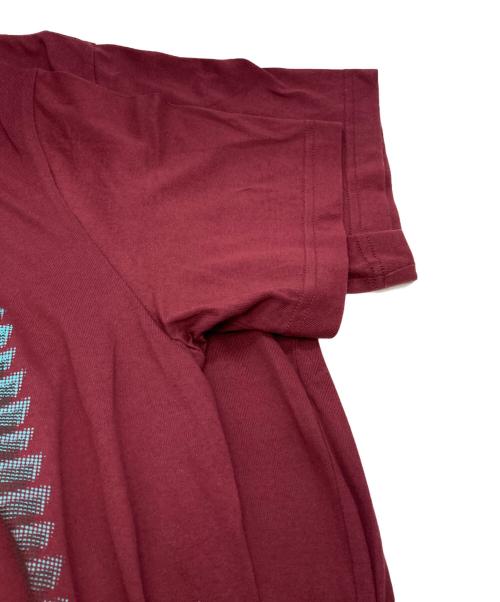 LACOSTE（ラコステ）LACOSTE (ラコステ) グラデーションネームロゴバックプリントTシャツ ワインレッド サイズ:5の古着・服飾アイテム
