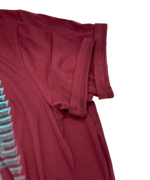 LACOSTE（ラコステ）LACOSTE (ラコステ) グラデーションネームロゴバックプリントTシャツ ワインレッド サイズ:5の古着・服飾アイテム