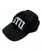 stussyステューシー）の古着「STU ARCH STRAPBACK CAP」｜ブラック