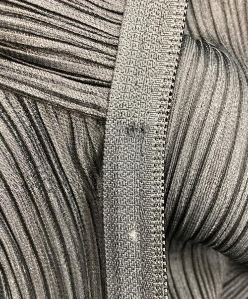 PLEATS PLEASE（プリーツプリーズ）PLEATS PLEASE (プリーツプリーズ) ロングプリーツパーカー ブラック サイズ:4の古着・服飾アイテム