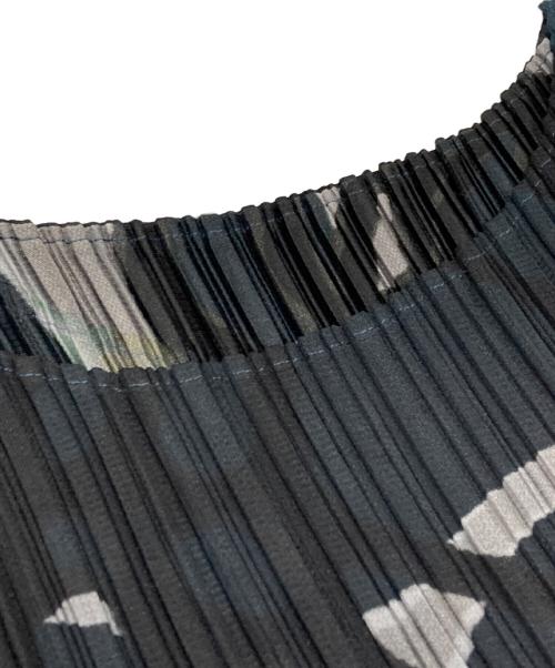 PLEATS PLEASE（プリーツプリーズ）PLEATS PLEASE (プリーツプリーズ) グラフィックプリーツワンピース ネイビー サイズ:3の古着・服飾アイテム