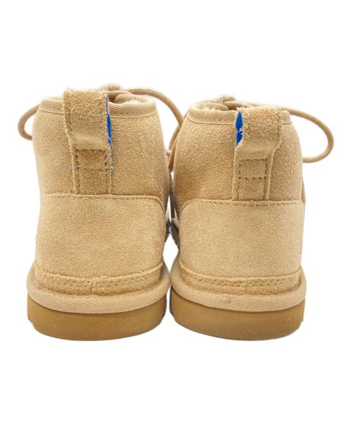 UGG（アグ）UGG (アグ) Neumelチャッカブーツ ベージュ サイズ:26cmの古着・服飾アイテム