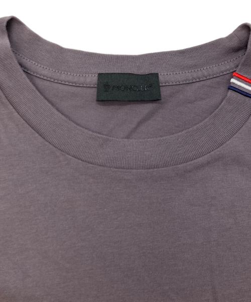 MONCLER（モンクレール）MONCLER (モンクレール) ロゴワッペン半袖Tシャツ パープル サイズ:Ｍの古着・服飾アイテム