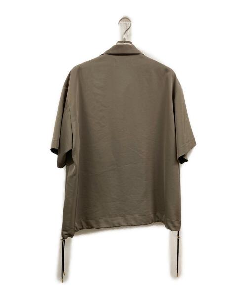 CULLNI（クルニ）CULLNI (クルニ) Dry Stretch Twill Drawstring Open Coller Short Sleeve Jaket ベージュ サイズ:2の古着・服飾アイテム