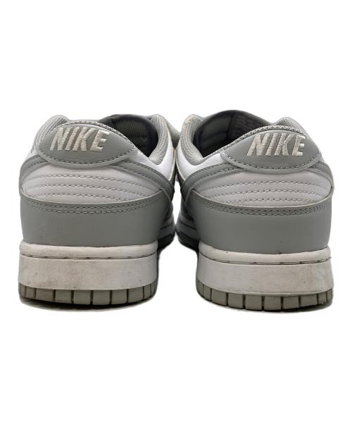 NIKE（ナイキ）NIKE (ナイキ) スニーカー グレー×ホワイト サイズ:27.5の古着・服飾アイテム