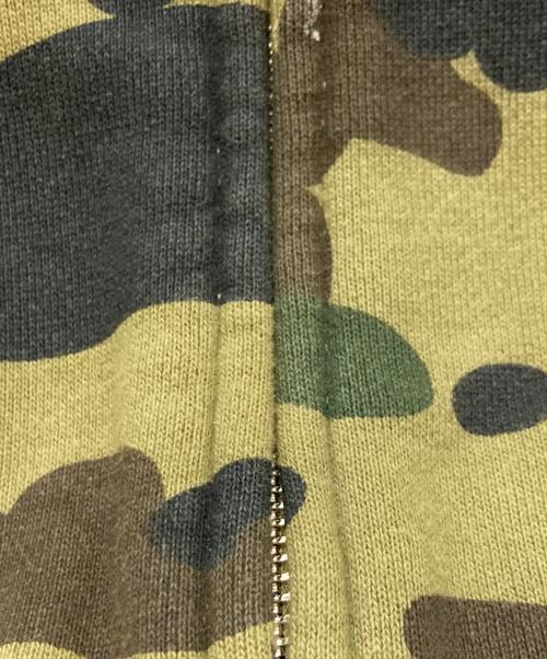 A BATHING APE（アベイシングエイプ）A BATHING APE (アベイシングエイプ) ABC CAMO 2ND APE FULL ZIP HOODIE ブラウン サイズ:Sの古着・服飾アイテム