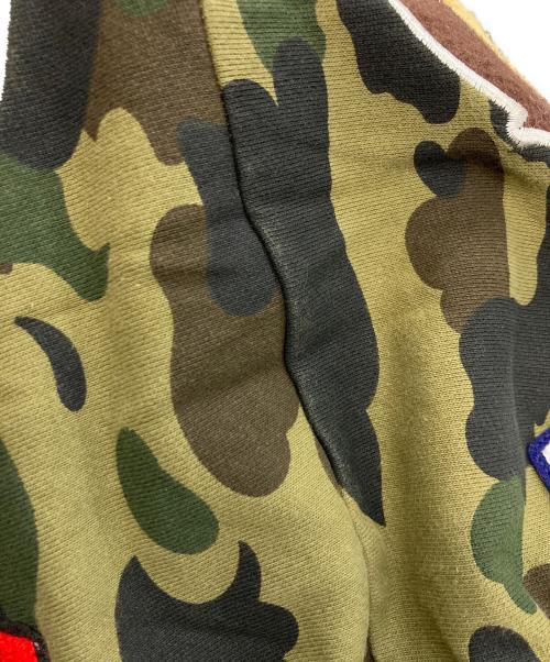 A BATHING APE（アベイシングエイプ）A BATHING APE (アベイシングエイプ) ABC CAMO 2ND APE FULL ZIP HOODIE ブラウン サイズ:Sの古着・服飾アイテム